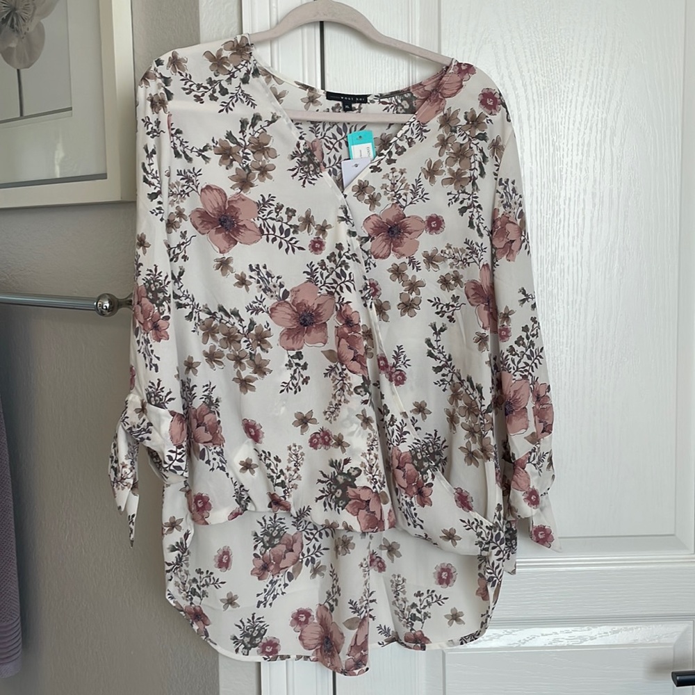 NWT surplice tie sleeve high low blouse